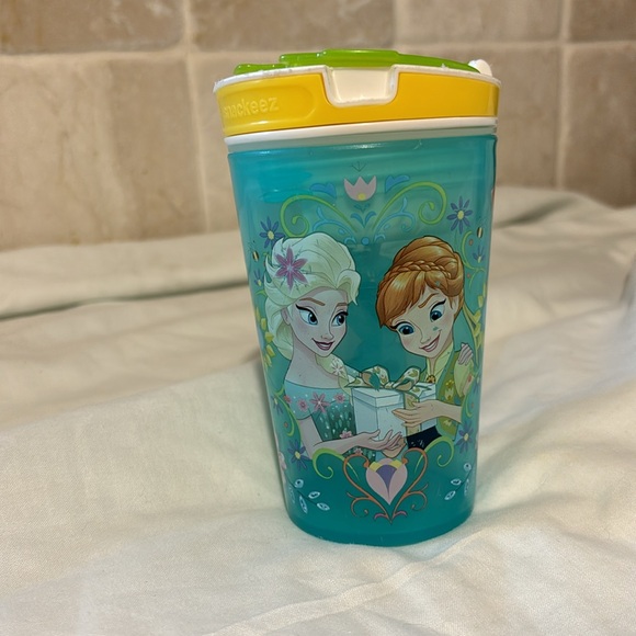 Insulated snackeez frozen cup - Picture 2 of 6